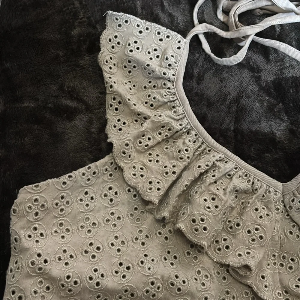 Express M Eyelet Ruffle Halter Top - Picture 6 of 13